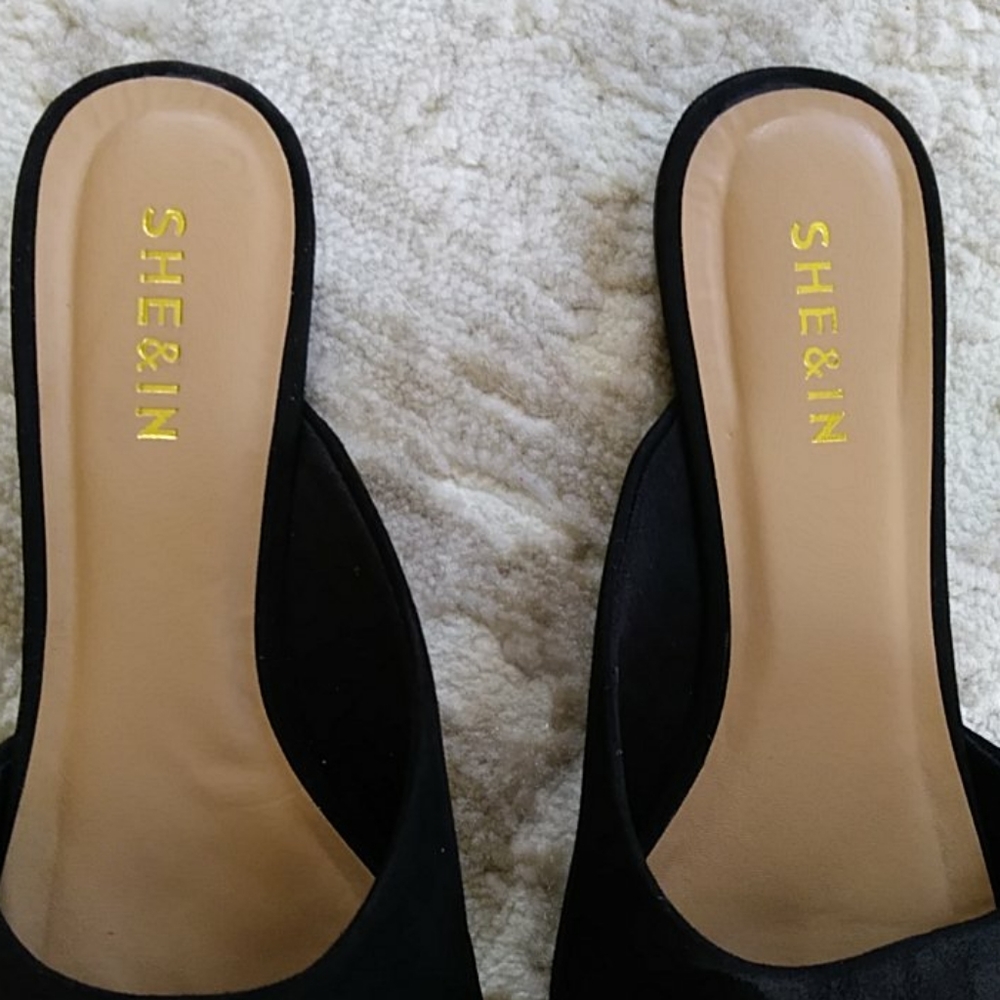 She & In Pointed Toe Slider Flats Size 7 - Picture 4 of 10